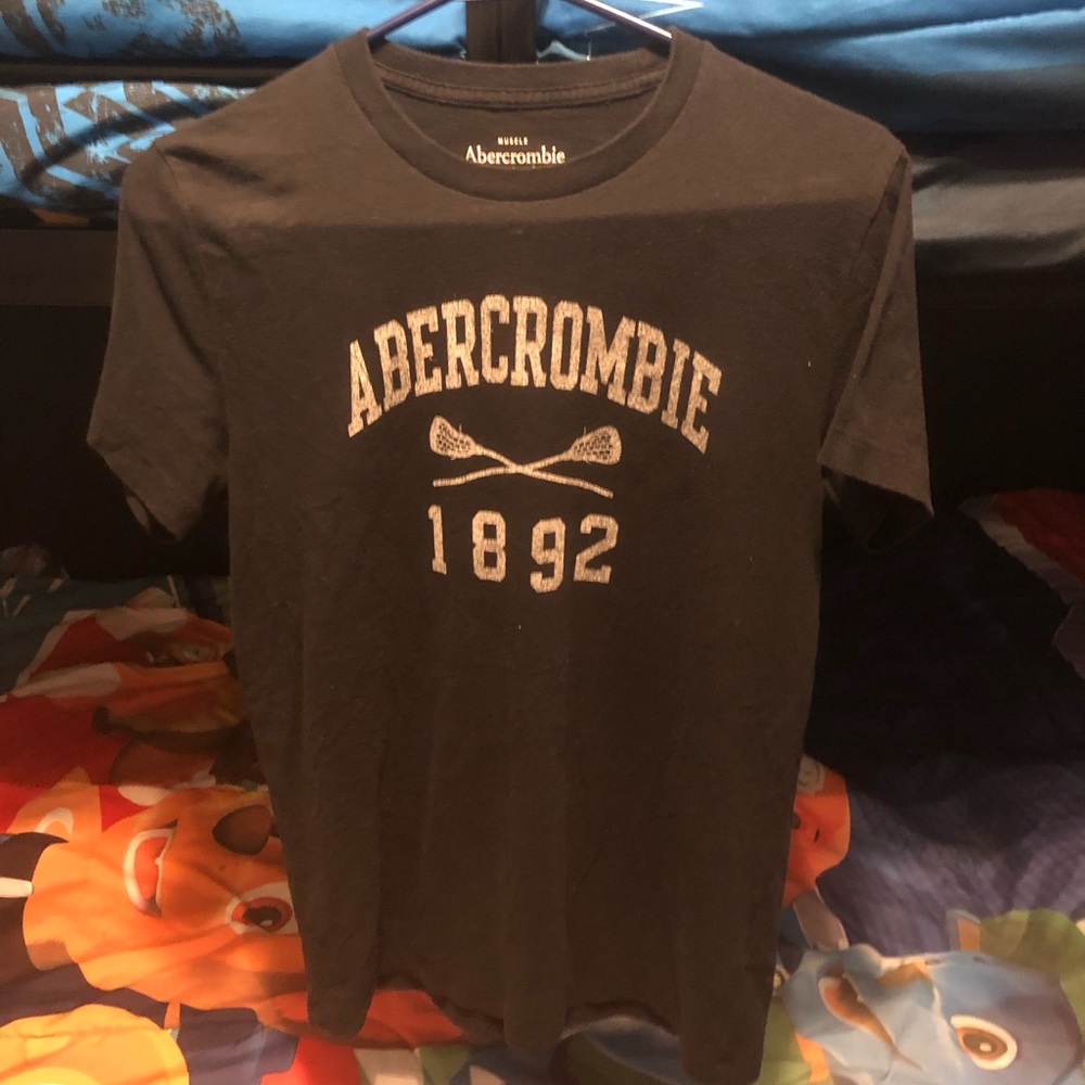 Abercrombie tee